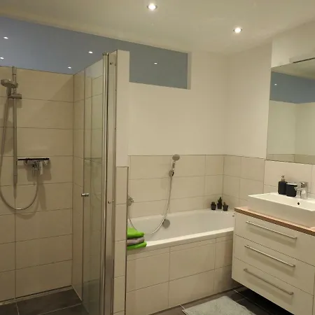 Ferienwohnung Krahnenbergblick Apartamento