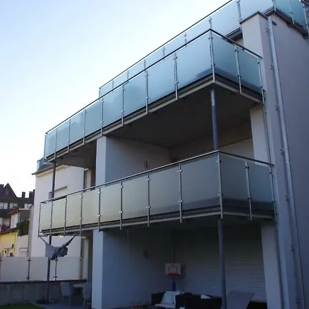 Ferienwohnung Krahnenbergblick Apartamento